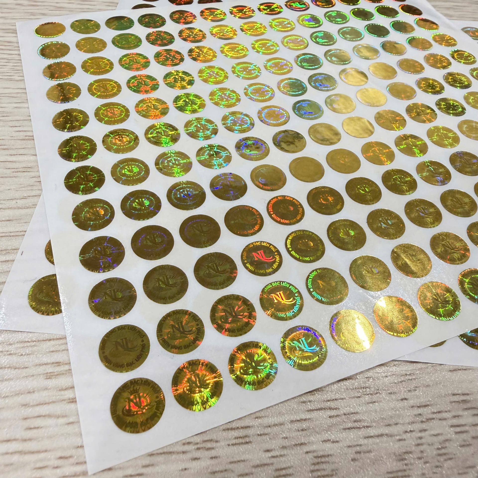 Tem Hologram 3D chống giả